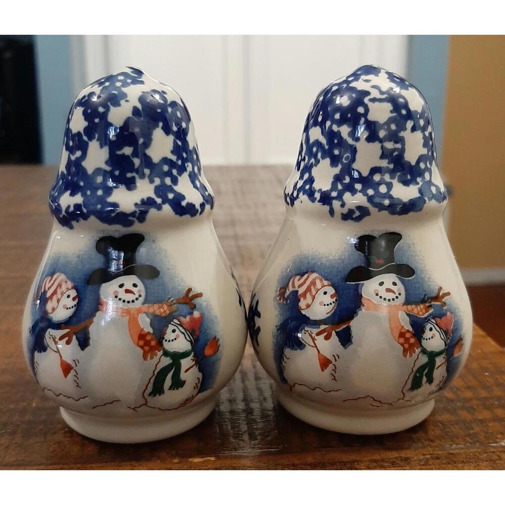 Vintage Pottery Snowman Family Salt & Pepper Shakers Set Blue